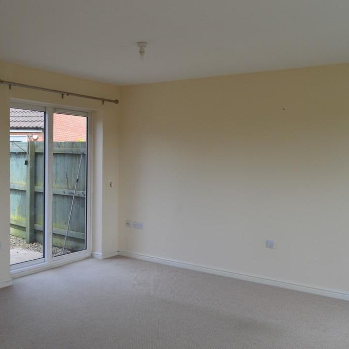3 bedroom end of terrace house to rent - Photo 1