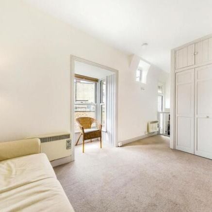 Studio Flat, Pembridge Villas, W11 - Photo 1