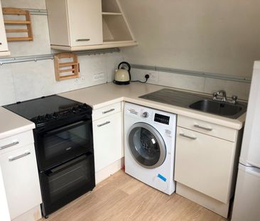 1 Bed Flat, Vereker Road, W14 - Photo 5