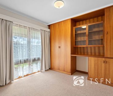 Perfect Location in the heart of Flora Hill - Photo 3