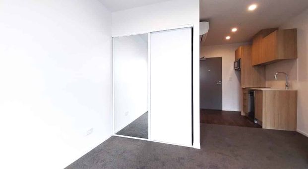 The Residences at LQ Ellerslie Studio Apartment. - Photo 1