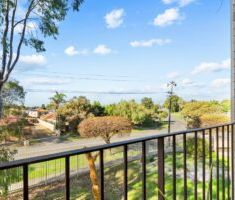 Charming 2-Bedroom, 1-Bathroom Unit for Rent - Photo 6