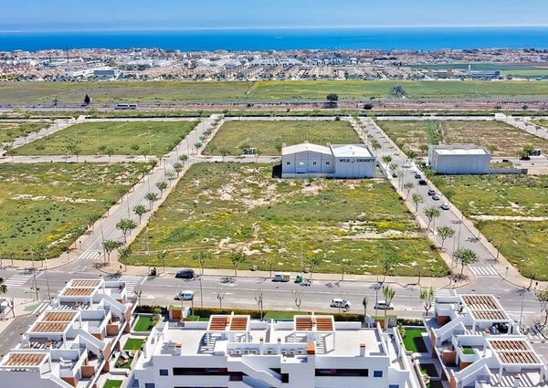 2 room luxury Apartment for rent in Pilar de la Horadada, Spain