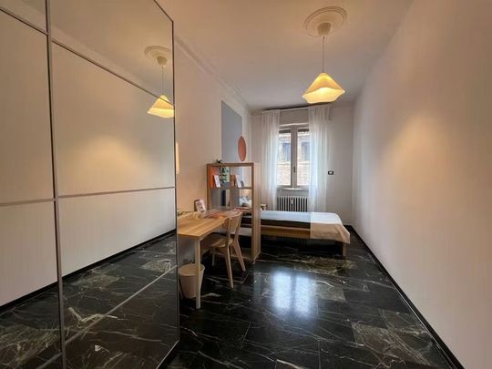 Via Santa Maria Maggiore, Bologna, Emilia-Romagna 40121 - Photo 1