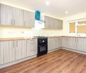 4 bedroom end of terrace house to rent - Photo 3