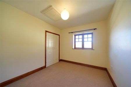 4 bedroom bungalow to rent - Photo 4
