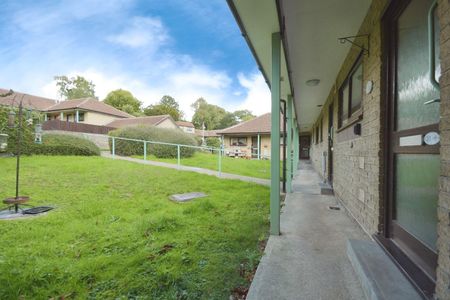 High Street, Old Whittington - Photo 2