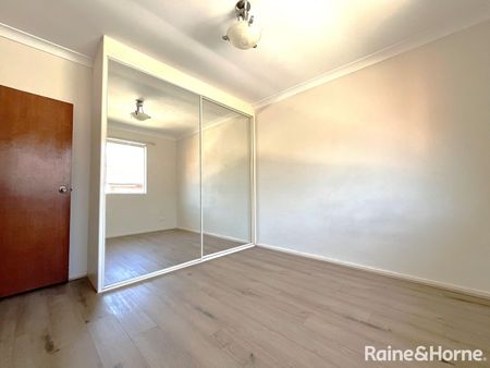 8/38 Monomeeth Street, Bexley, NSW 2207 - Photo 4