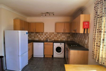 49 Bentley House - Photo 3