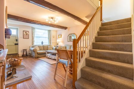 2 bedroom terraced house to rent - Photo 3