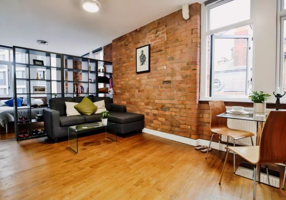 Platinum Studio - Photo 1