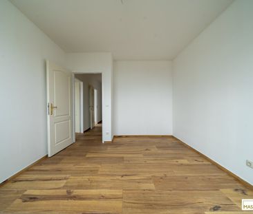 Zur Gänze sanierte 3 Zimmer-Wohnung mit großzügiger Loggia & Fernbl... - Photo 6
