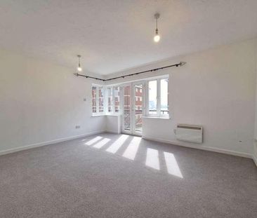 Neptune Square, Ipswich, IP4 - Photo 3