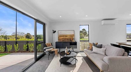 Great Location - Photo 2