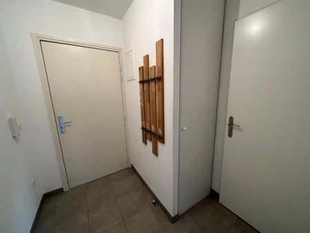 Location Appartement 1 pièce 28m² TOURS 37100 - Photo 3