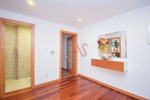 Magnífico Apartamento T4 Mobilado nas Colinas do Cruzeiro para Arrendamento - Photo 1