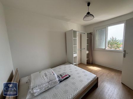 Location Appartement 4 pièces 67m² NIORT 79000 - Photo 5