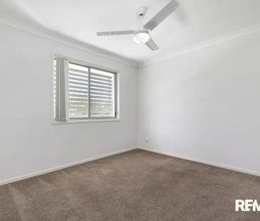 Modern Four-Bedroom Townhouse in a Convenient Thornlands Location - Photo 3