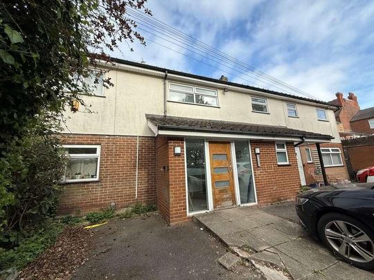 Plumptre Way, Eastwood, NG16 - Photo 1