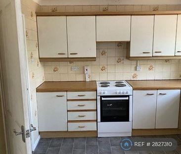 3 bedroom terraced house to rent - Photo 6