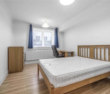 3 bedroom apartment to rent - Photo 4