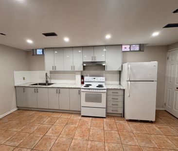 For Lease - 93 Tall Grass Trail, Vaughan, Ontario - Photo 2