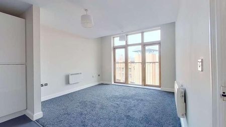 Newport House, Worcester, WR1 - Photo 5