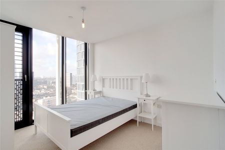 Stratosphere Tower, Great Eastern Road, London, E15 - Photo 4