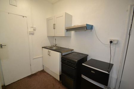 Studio to rent - Photo 4