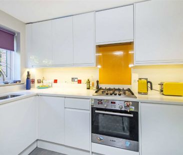 Ashdown Way, London, SW17 - Photo 2