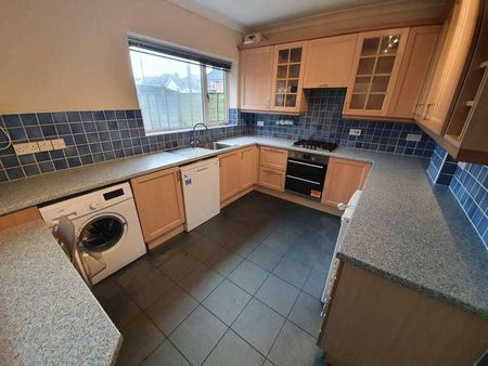 Bedroom Semi Detached House In Charminster, BH9 - Photo 5