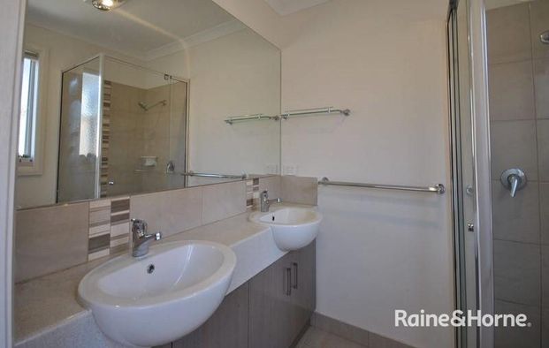 3 Cups Court, Clyde North, VIC 3978 - Photo 1