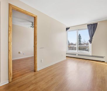 Promotion : 1 Mois Gratuit / 3 ½ Bien éclairé - Photo 1