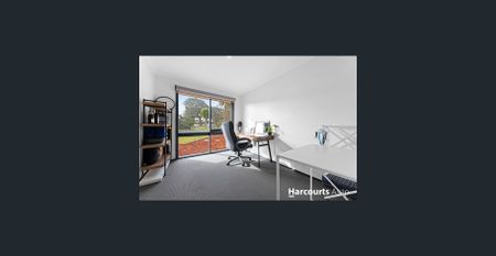 Space for the Whole Family — In a Prime Pakenham Pocket - Photo 4