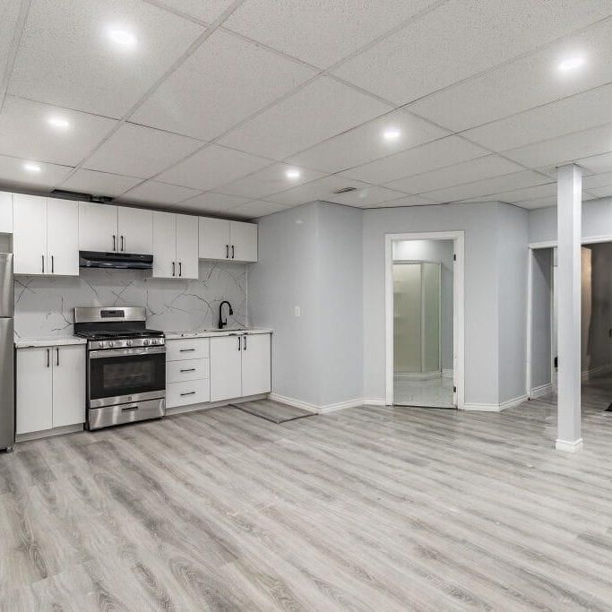 For Lease - 7725 Jubilee Drive, Niagara Falls, Ontario - Photo 1