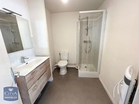 Location Appartement 2 pièces 45m² CLERMONT FERRAND 63000 - Photo 5