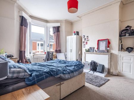 4 bedroom maisonette to rent - Photo 4