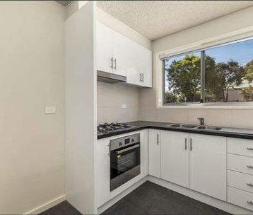 4/40 Yarralea Street, Alphington VIC 3078 - Photo 3