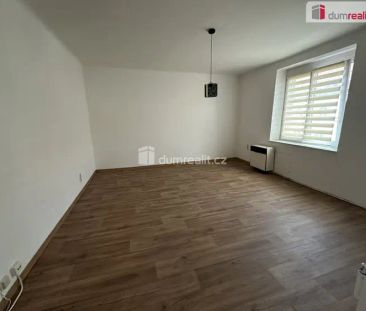 Pronájem bytu 1+1, Sladkovského, Plzeň 5.NP - Photo 2