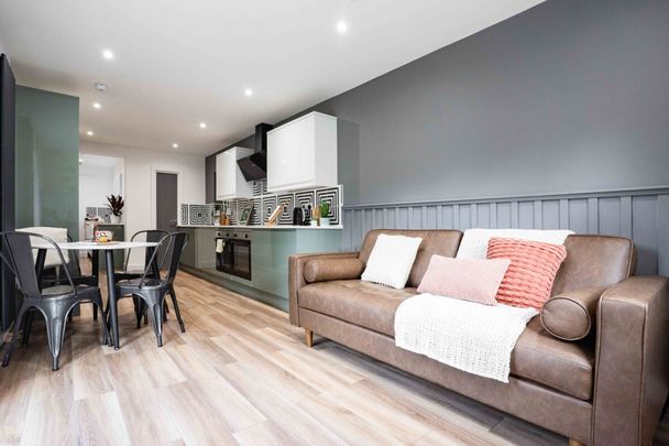 Cobbett Close #1 - Photo 1