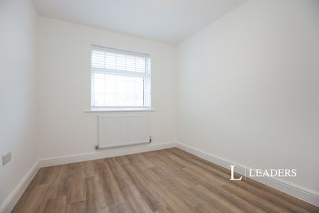 2 bedroom bungalow to rent Stubble Close, Northampton, Northamptonshire, NN2 - Photo 5