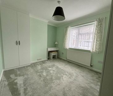 2 bedroom bungalow to rent - Photo 2