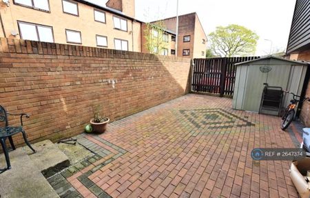 2 bedroom detached house to rent - Photo 3