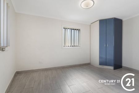 Hurry! This Won't Last Long! - Photo 4