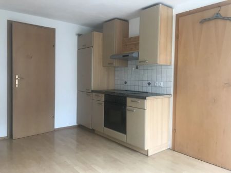 Helle 3 Zimmer Wohnung in zentraler Lage-Oberdorf mit gemütlichem Kachelofen - Photo 4