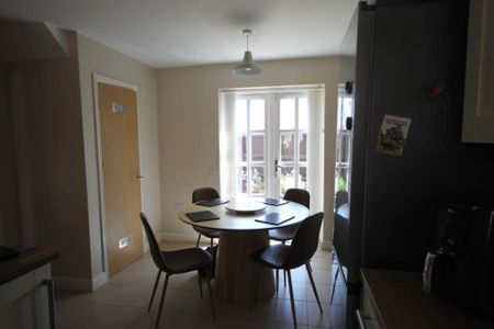 Harding Wood, Lightmoor - £1,100 pcm - Photo 4