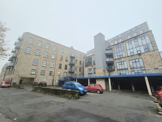 West Street, Sowerby Bridge - Photo 1