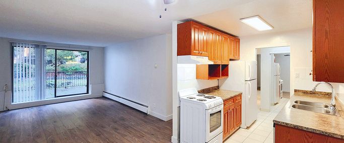 Crystal Gardens | 702 Gloucester Street, New Westminster - Photo 1
