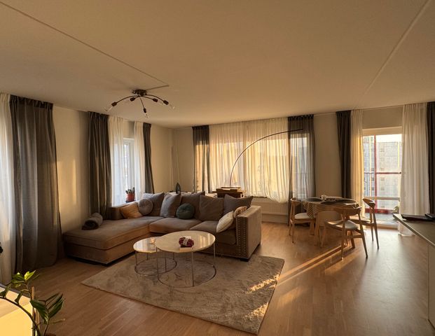 Valthornsgatan, Västra Frölunda - Photo 1