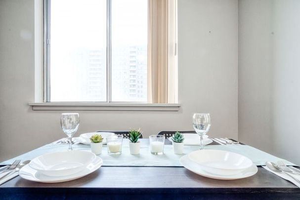 Deluxe Premium - Park Victoria, Halifax - Photo 1